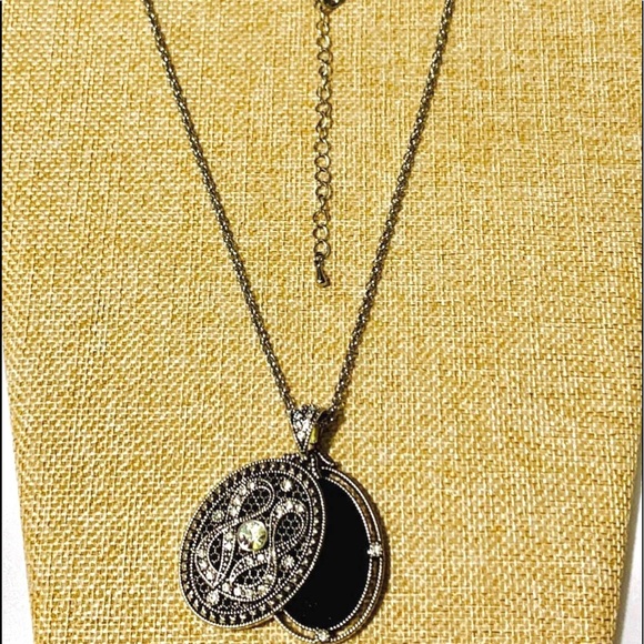 LIA SOPHIA NECKLACE Lacey Oval Slide Pendant - Picture 3 of 7